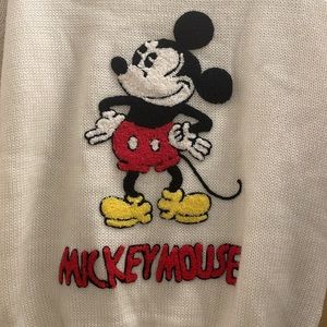 Vintage Mickey Mouse knit crew neck sweater. Perfect condition.